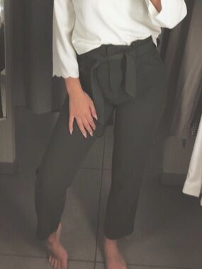 H&M Black High-Waist Tie-Front Cropped Trousers